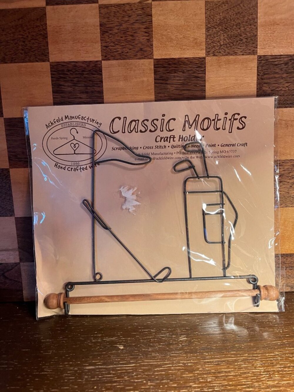 Golf Motif Hanger A12